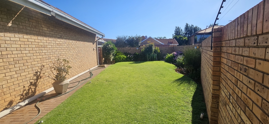 3 Bedroom Property for Sale in Hillcrest Northern Cape